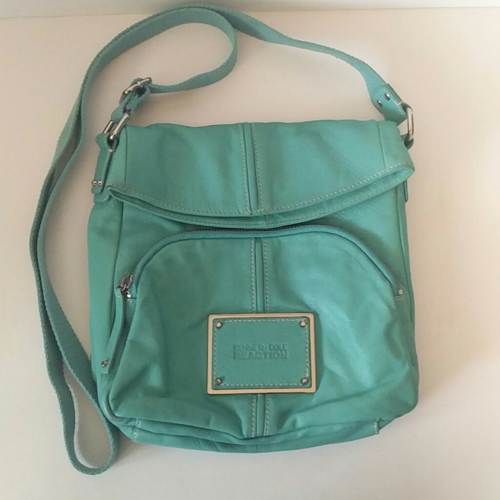 Kenneth Cole Reaction Crossbody